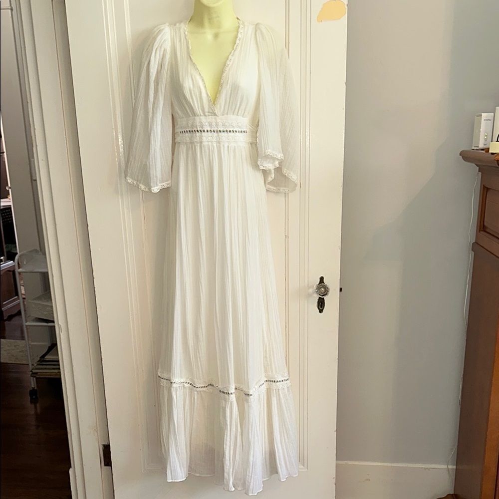 Vintage 70s Jack Kramer White V‎ Neck Crinkle Cloth Flutter Sleeve Maxi Dress